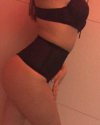 снять шлюху (Каролина и Роксана, от 3500 руб. в час)