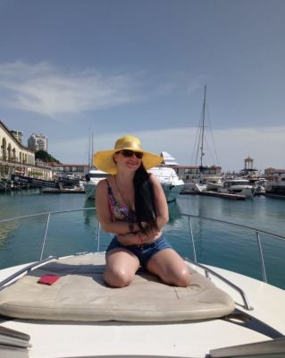 Молоденькая студентка Маша, рост: 156, вес: 49