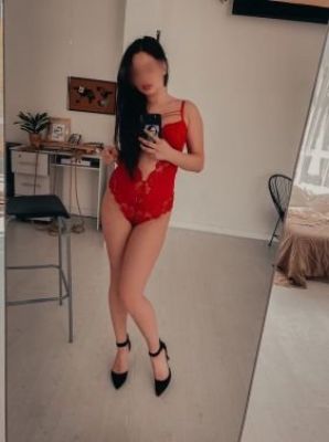 Эскортница Яна  объект повышенного внимания клиентуры