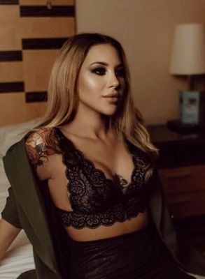 зрелая негритянка Катя, работает 24 7