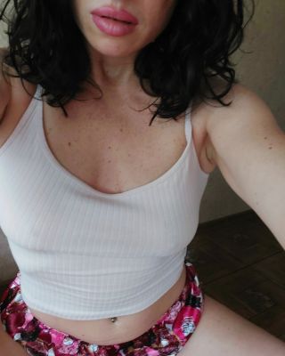 Заказать шлюху от 4500 руб. в час (Юля, тел. 8 908 290-51-38)