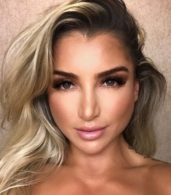 развратная шлюха Флора